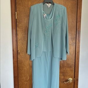 Vintage 1990’s Patra Seafoam Green 2-Piece Embroidered Wedding Dress Set